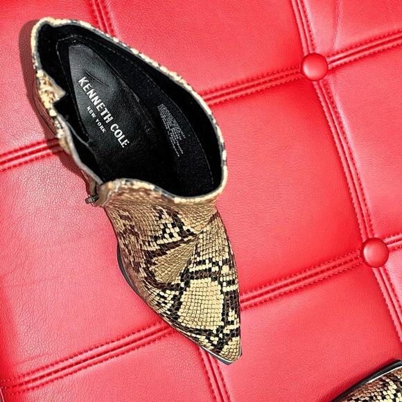 Kenneth Cole Roanne Toffee & Black Faux Snakeskin Block Heel Side Zip Bootie Sz6 - Picture 12 of 13
